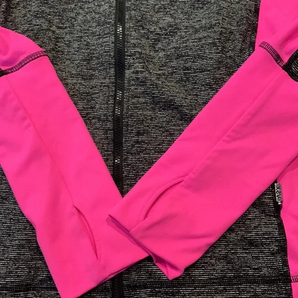 ❗️SOLD Victoria’s Secret Sport workout jacket - Picture 3 of 5